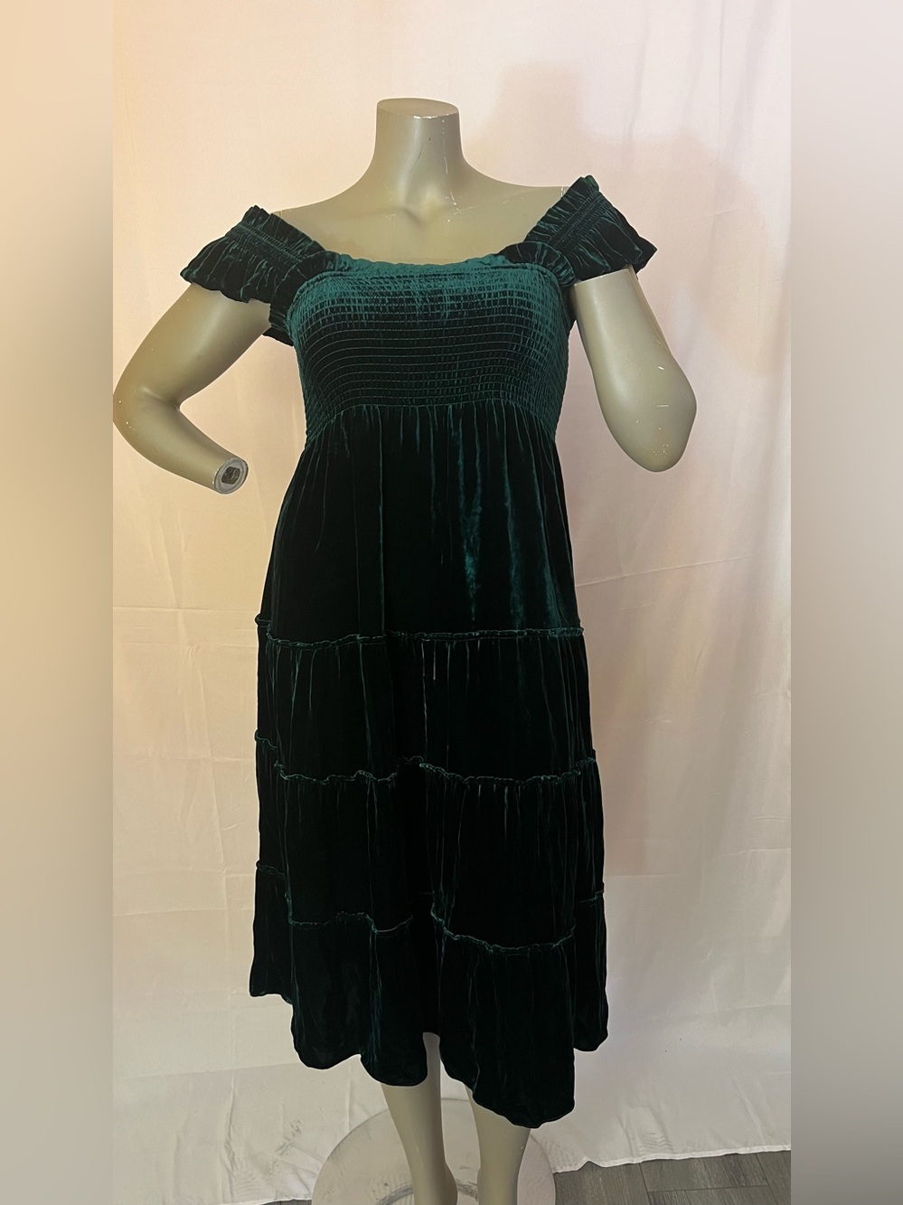 Women’s  hill house Velvet Tiered Dress in Dark Green